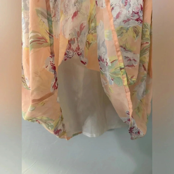 Pink Blush Floral Dress Size Medium Knee Length Flowy Lines Pastel Beachy - Picture 6 of 7